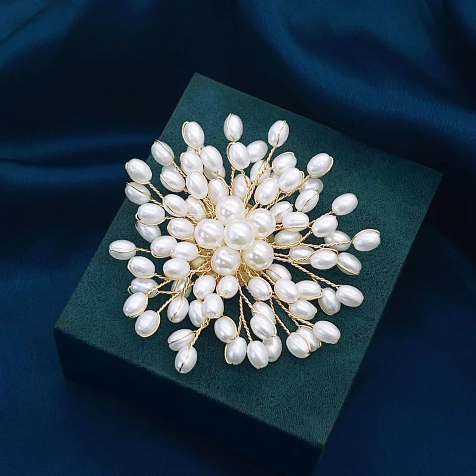 Women And Men Fashion - Pearl Woven Flower Brooch For Women