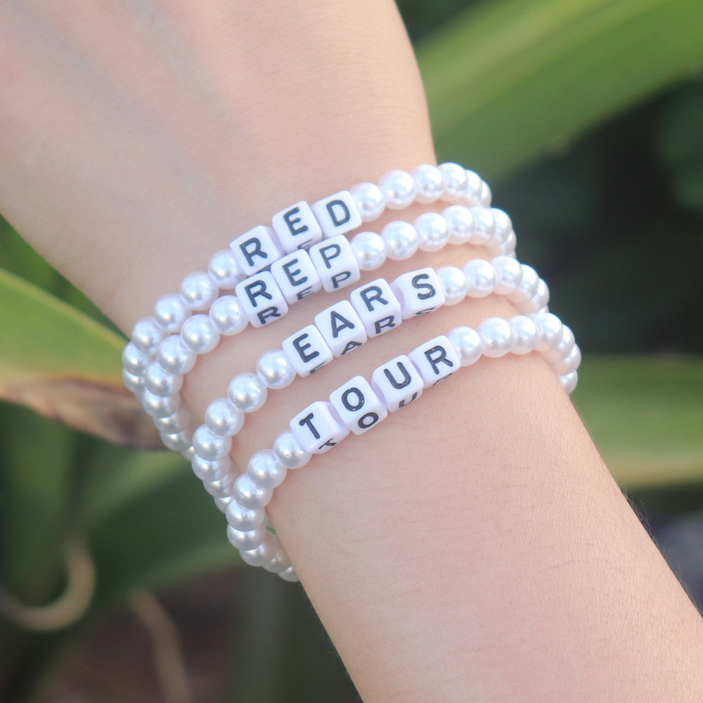 Reputation Singer Taylor Brace - Women Fashion Now ulasan dan harga